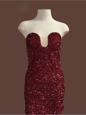 Strapless Burgundy Sequin Bodycon Dress